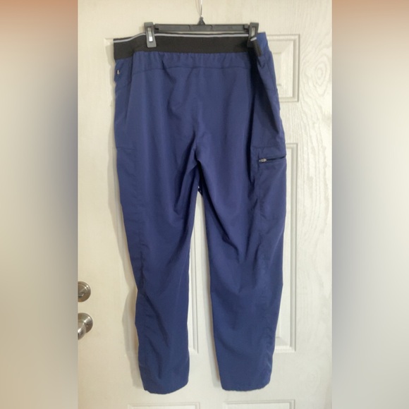 Grey’s Anatomy Scrub Set - Picture 6 of 7